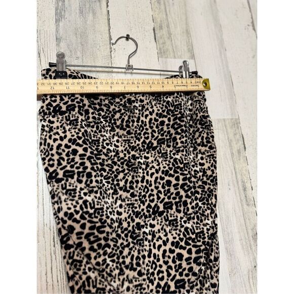 Vince Camuto Leopard Print Mini Skirt - Picture 8 of 9